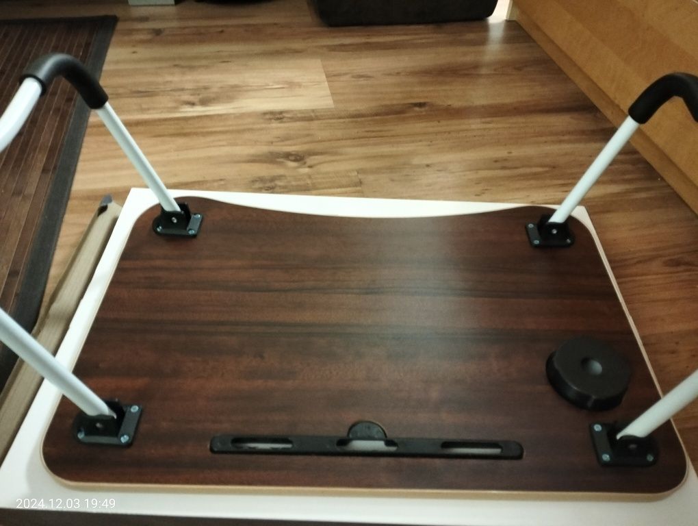 Stolik pod laptopa/do łóżka