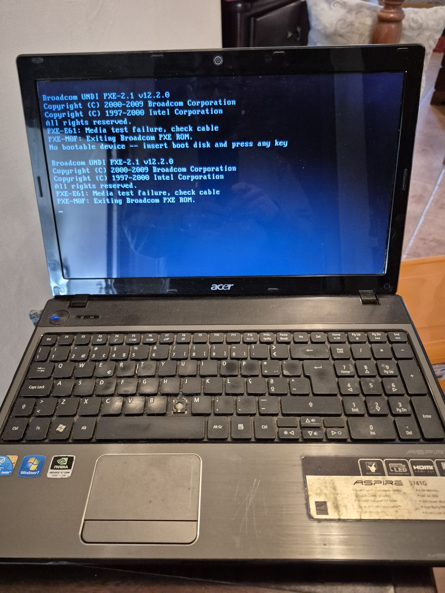 Computador Acer eventualmente para peças