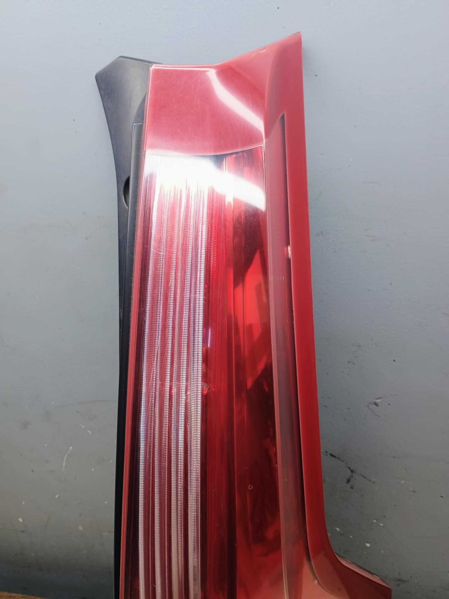 Lampa Prawy Tył Prawa Tylna Citroen C4 Grand Picasso