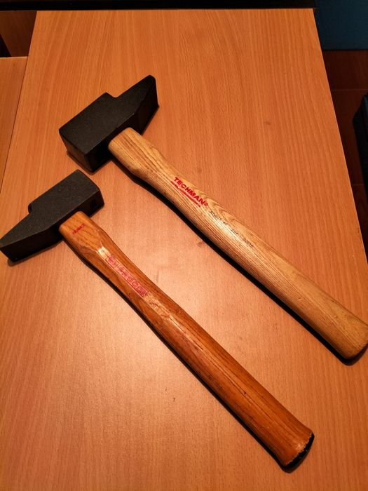 Martelos Facom e Techman .