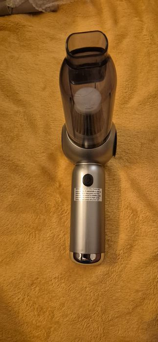 Odkurzacz samochodowy