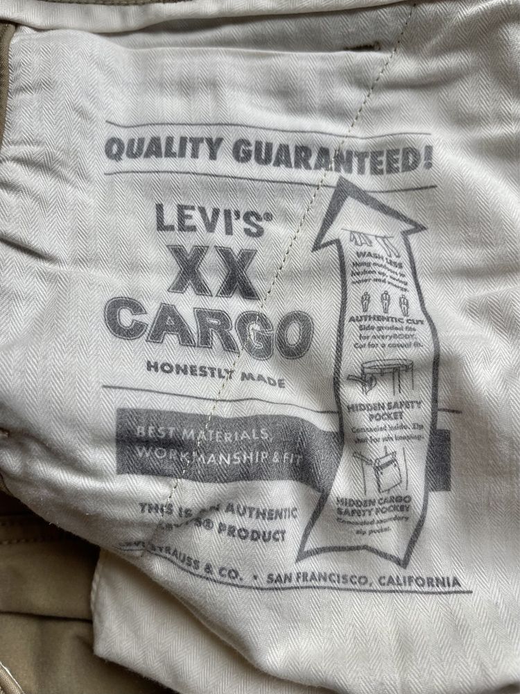 Calças Levis XX Cargo Slim  tam 32 USA / 42 EU