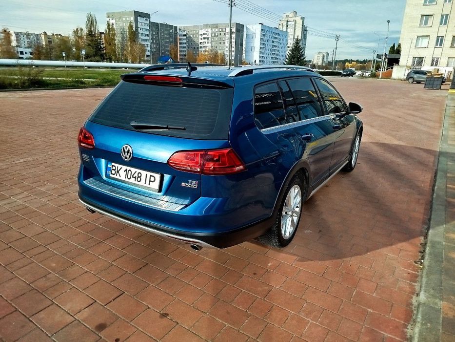 Продам Volkswagen Golf 7 Alltrack