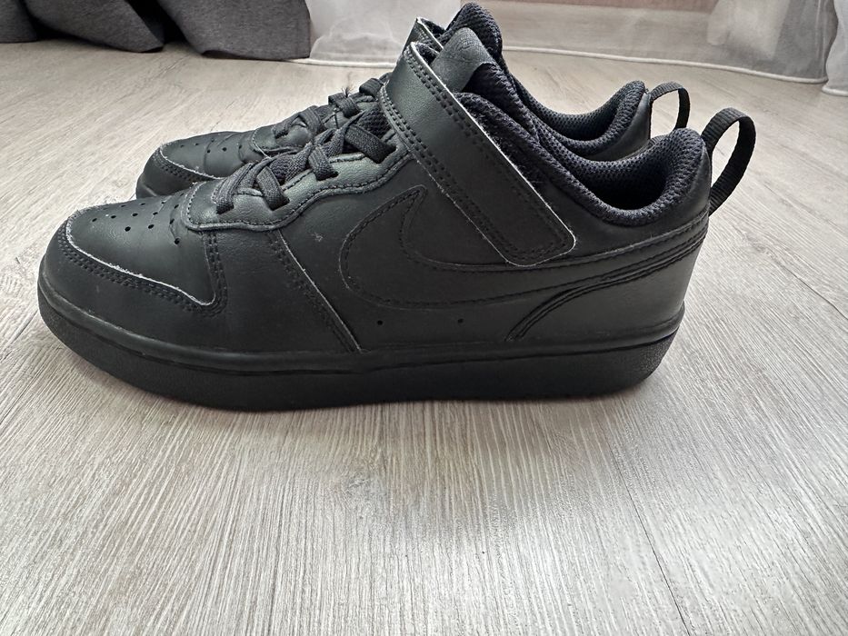 Продам кросівки nike