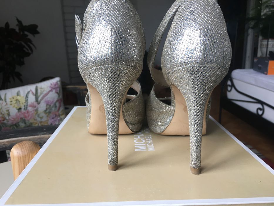 Srebrne buty Michael Kors