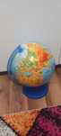 Atlas geograficzny- globus