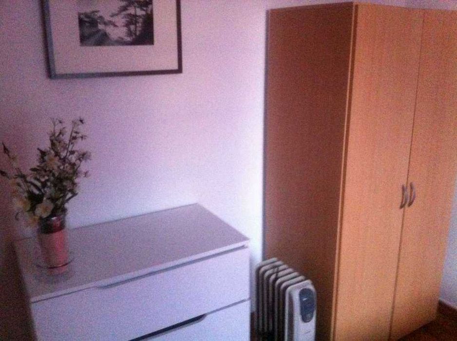 Quartos CASAL. Metro Chiado. Centro Lisboa.  LER TEXTO.