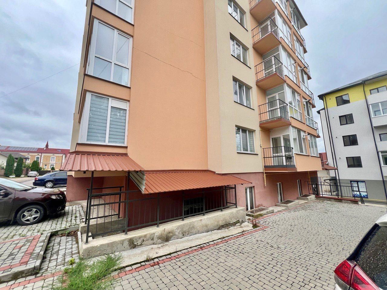Продається комерційне приміщення. Чортків