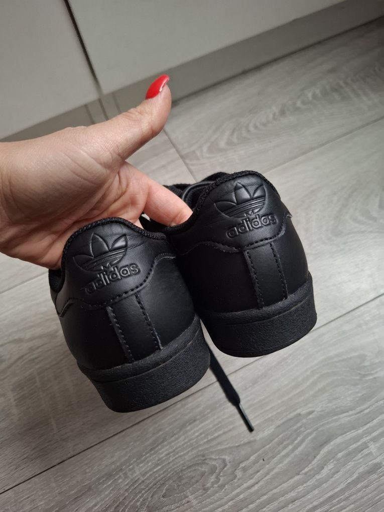 Adidas superstar 35 1/2