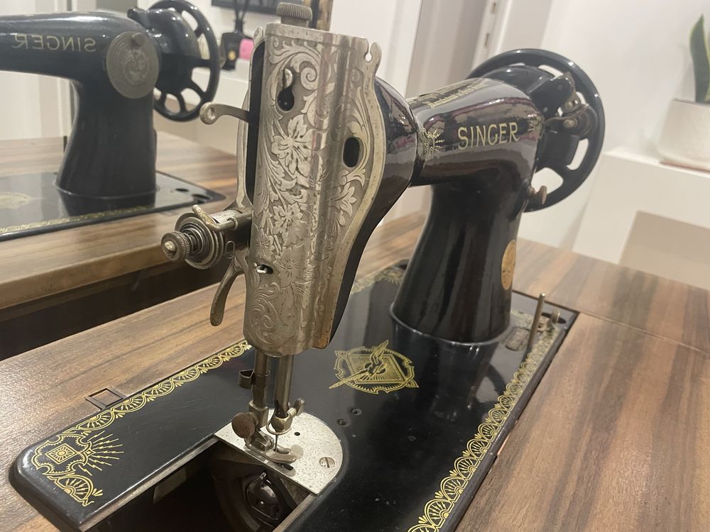 Maquina costura Singer