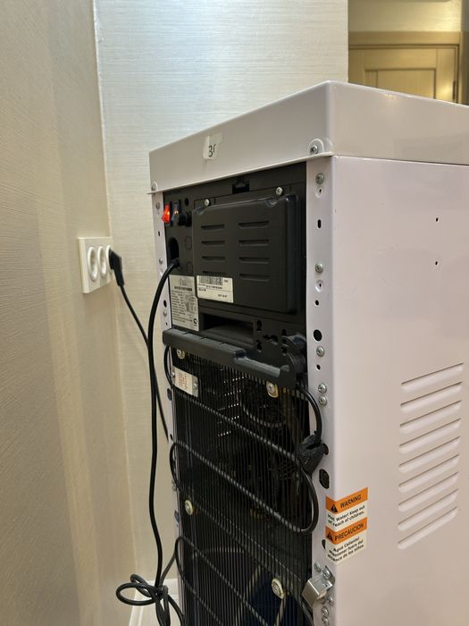 Кулер для води Ecotronic