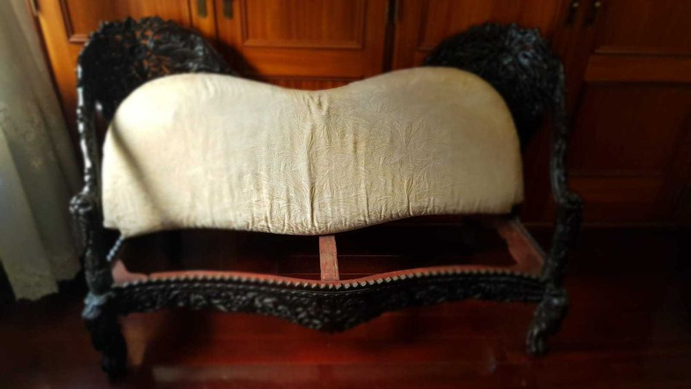 Conversadeira em Pau-Rosa Original Índia