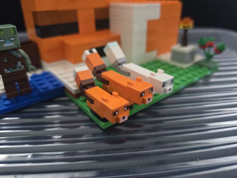 Lego minecraft 21178 - Siedlisko lisów