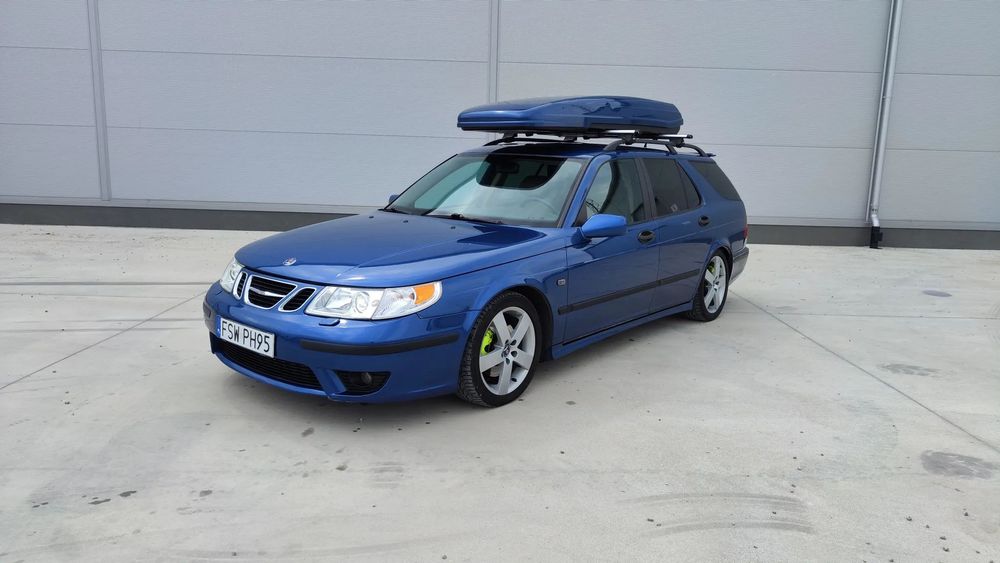 Saab 9-5 AERO z pakietem HotAERO, Cosmic Blue, odpinany hak