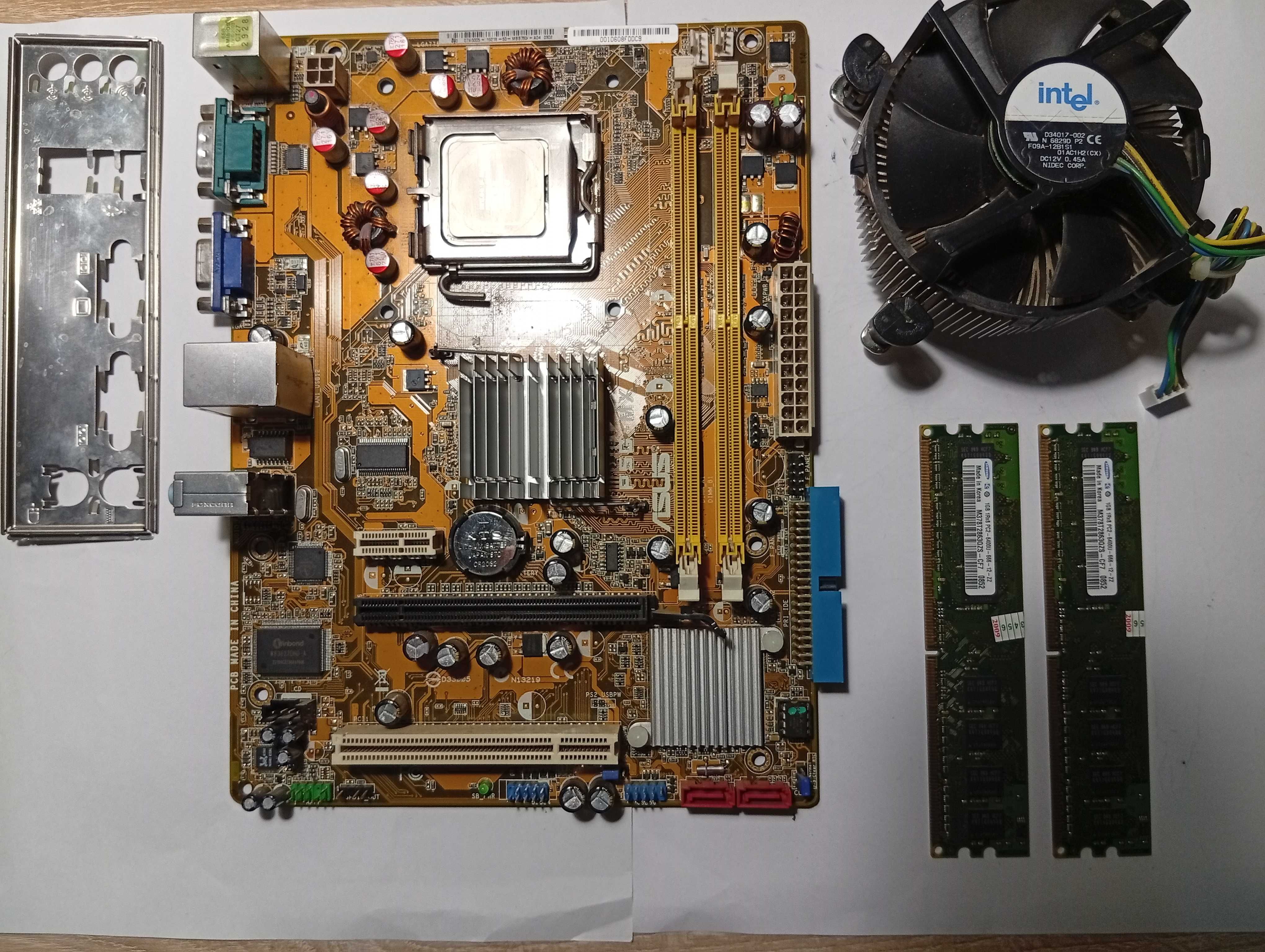 Материнские платы Asus M3N78-CM и P5G-XM.