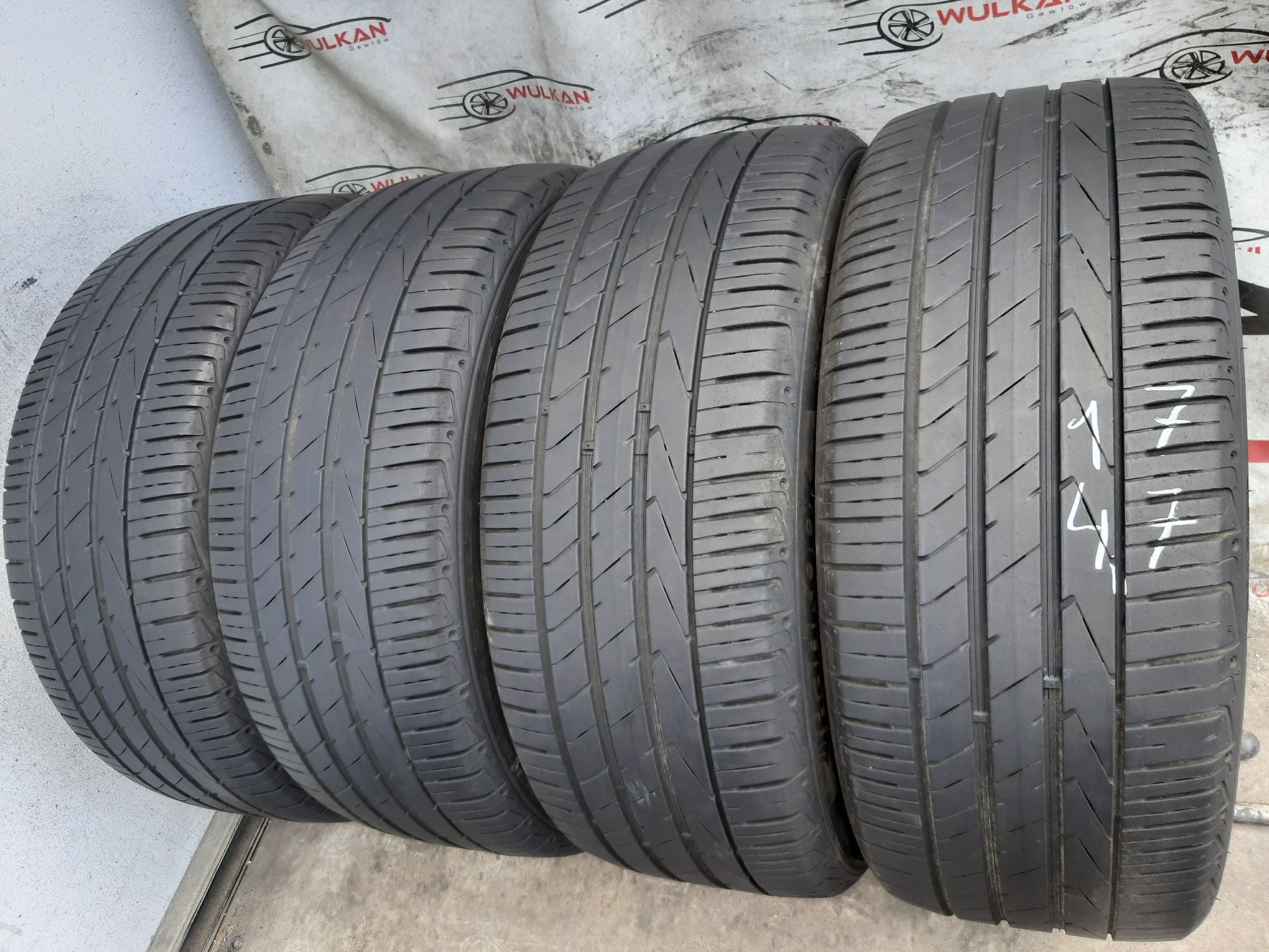 245/45r19 98W Hankook Ventus S1 evo2 SUV