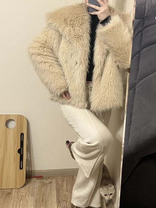 єко шубка Zara беж