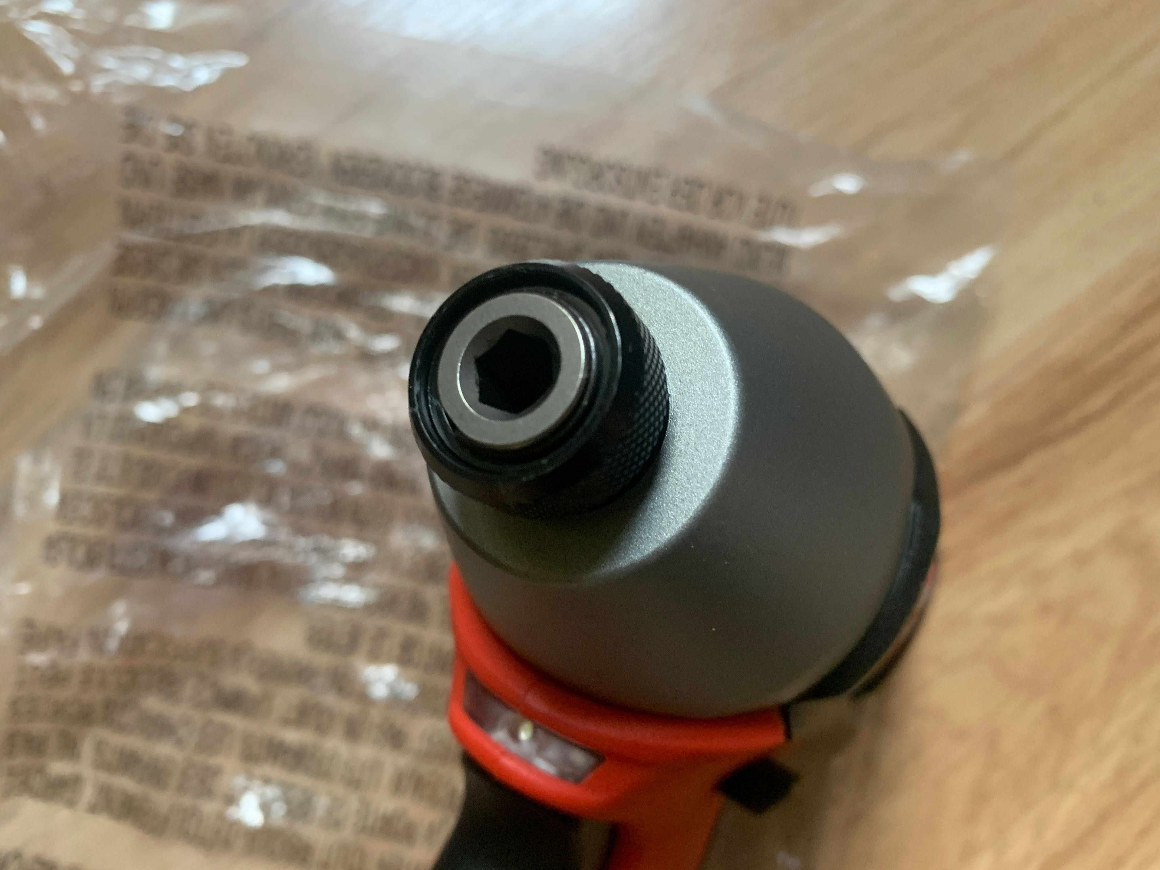 Zakrętarka udarowa Milwaukee M18 BID