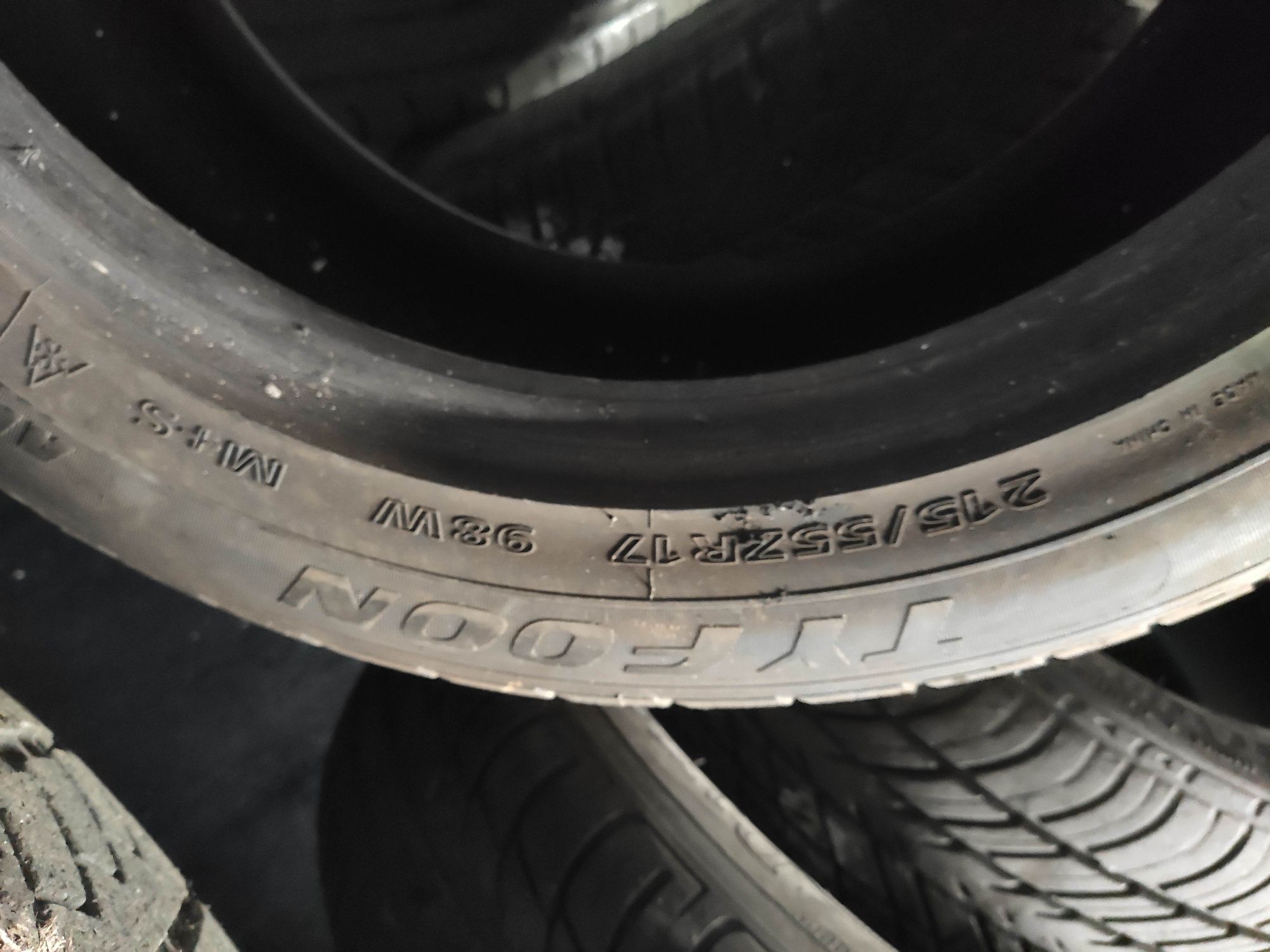 Opona tyfoon all season 5 215/55r17