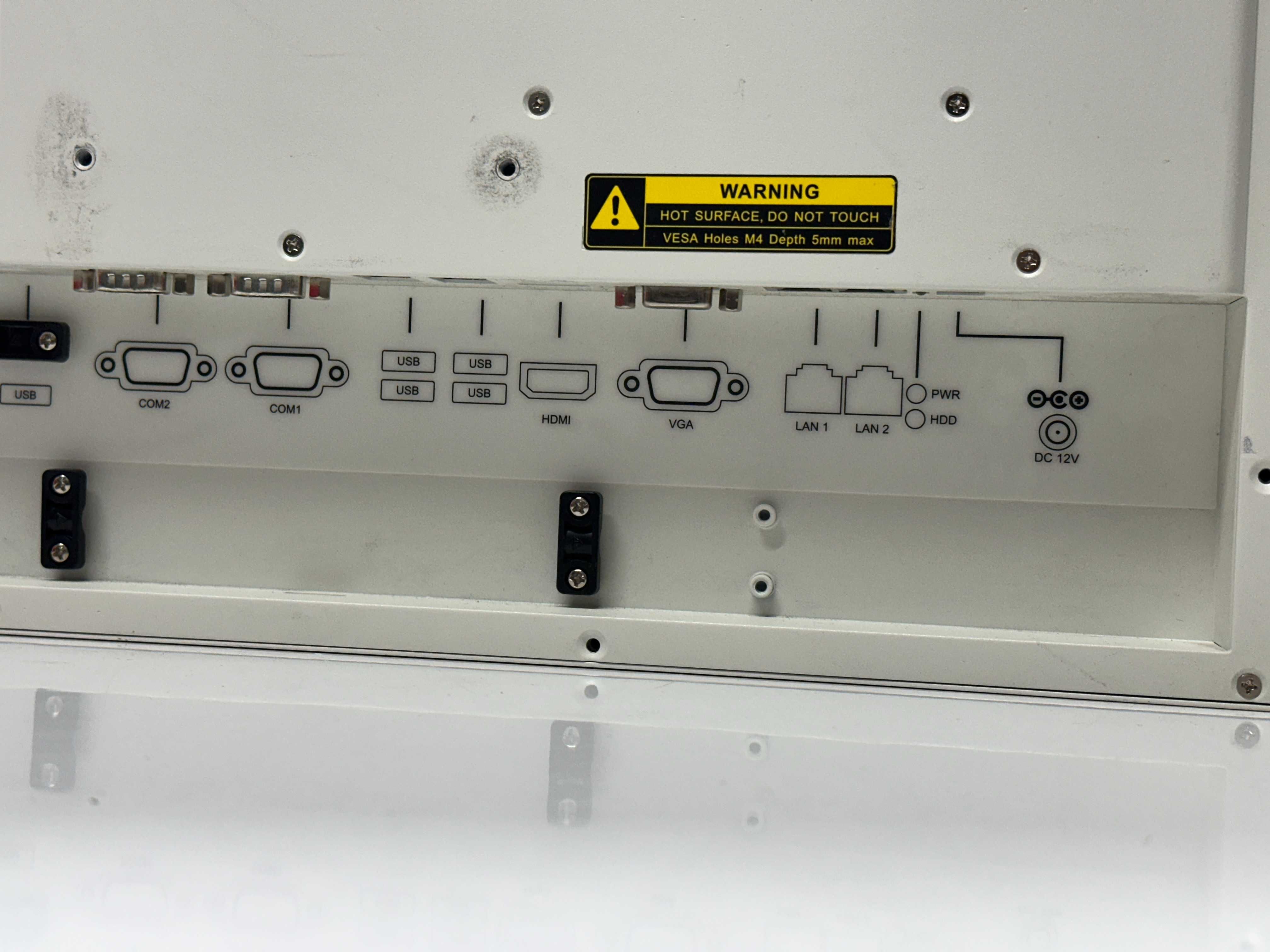 Komputer Przemysłowy ADVANTECH UTC-520F i5 8GB 256GB LCD 21,5 CALI AIO