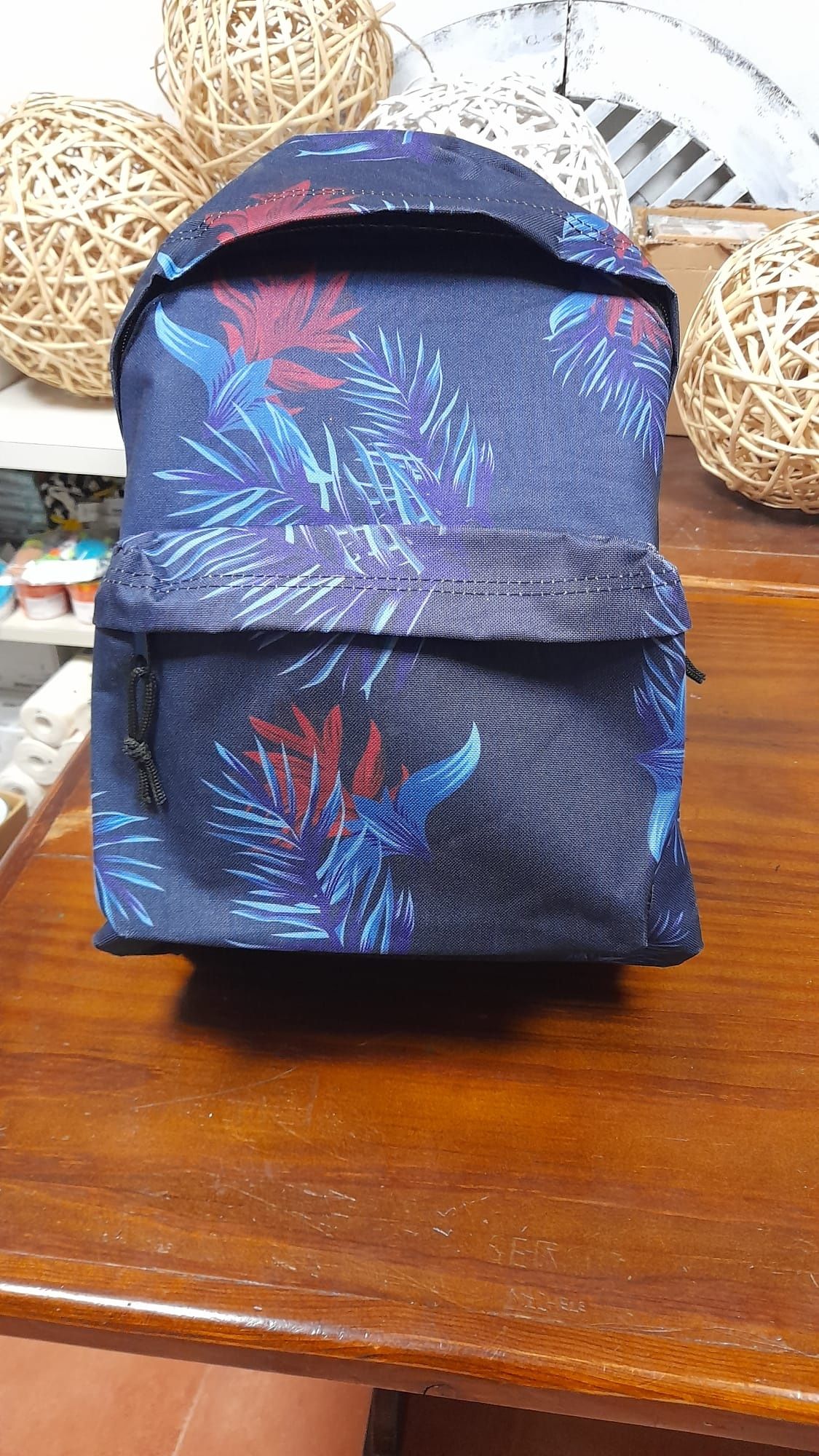 Mochilas marcas variadas