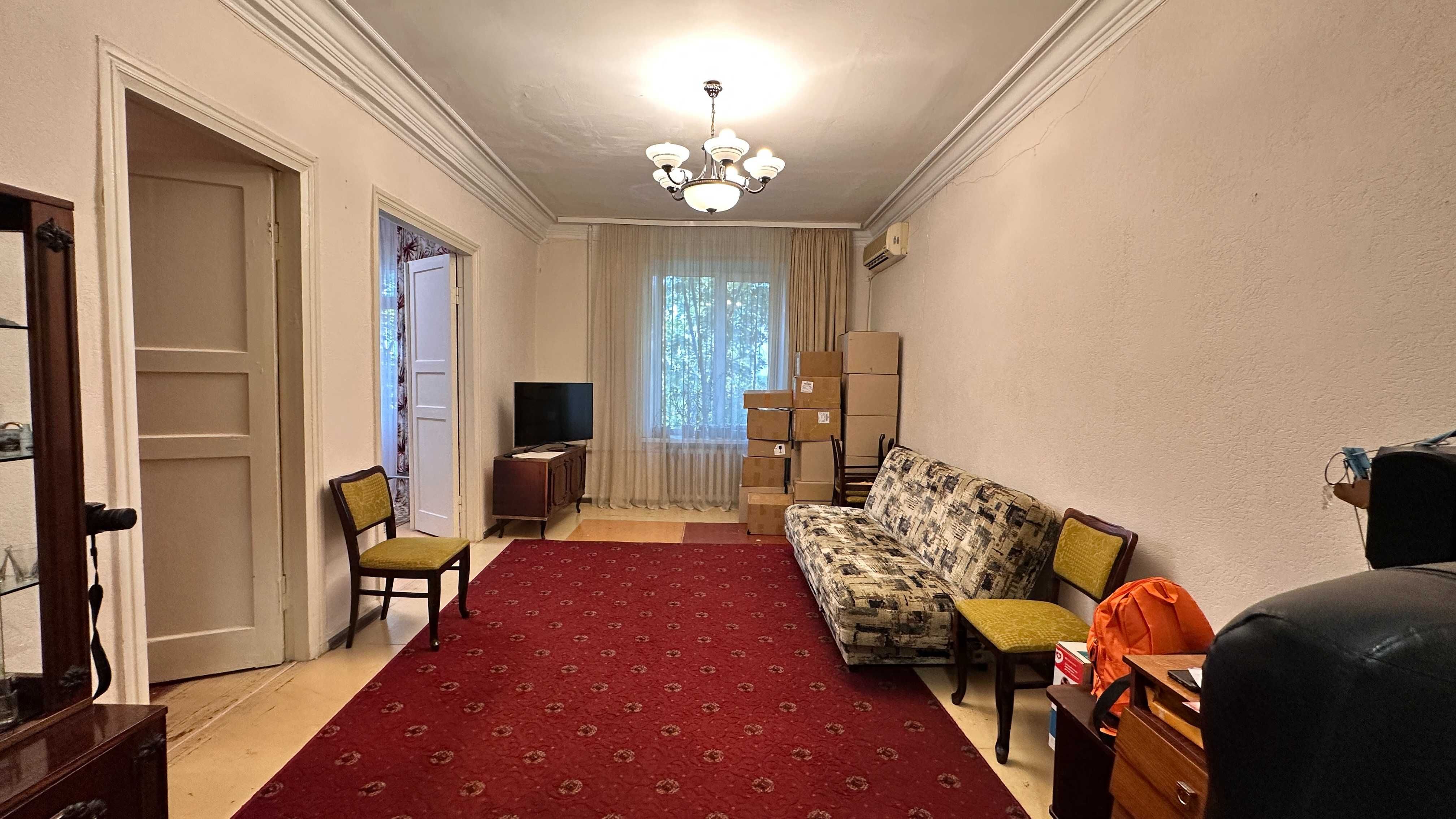 продам 3 комнатную квартиру сталинку 5/5 на Нигояна 23 г.Днепр