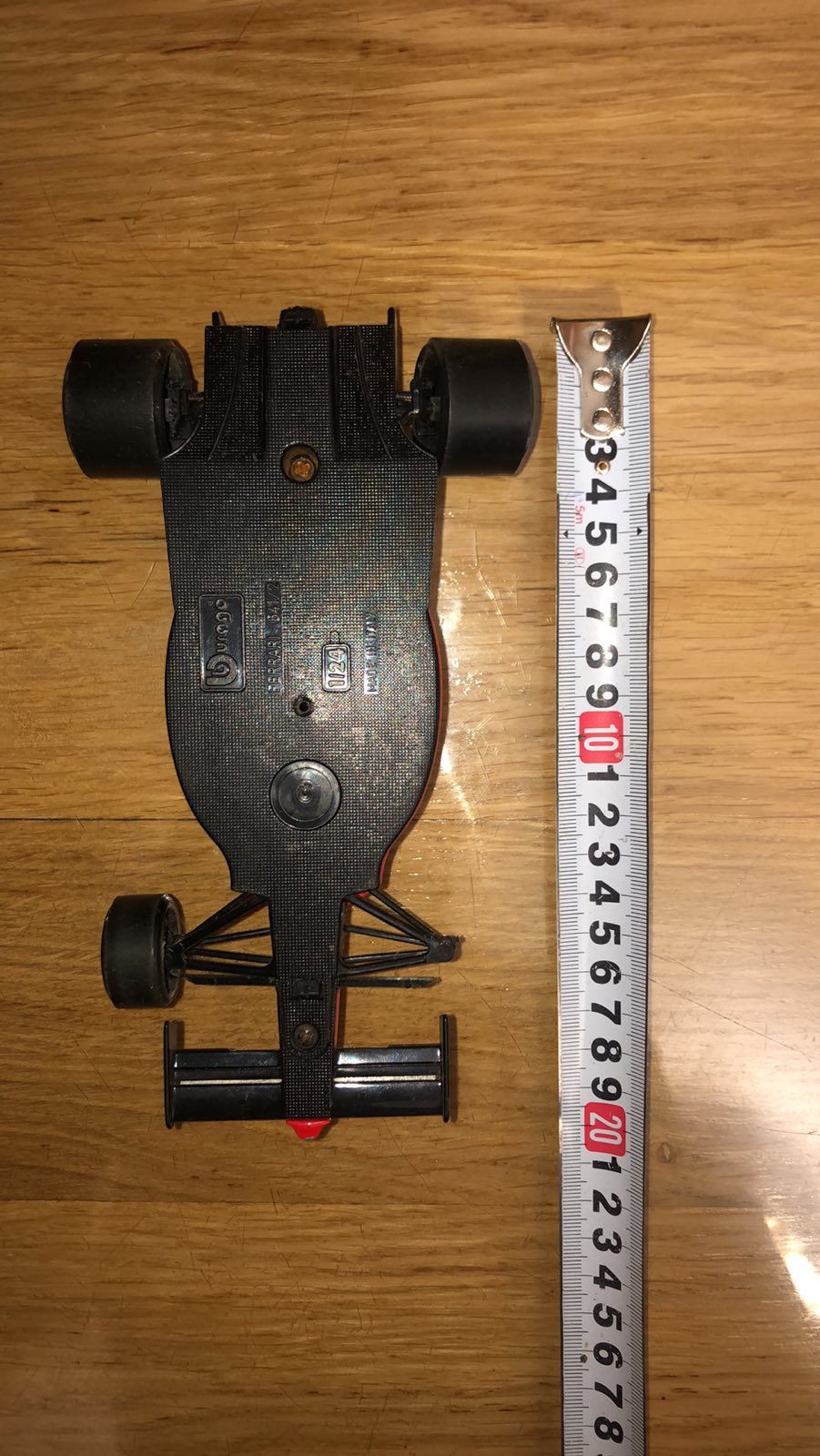 Модельна гоночна машина Ferrari