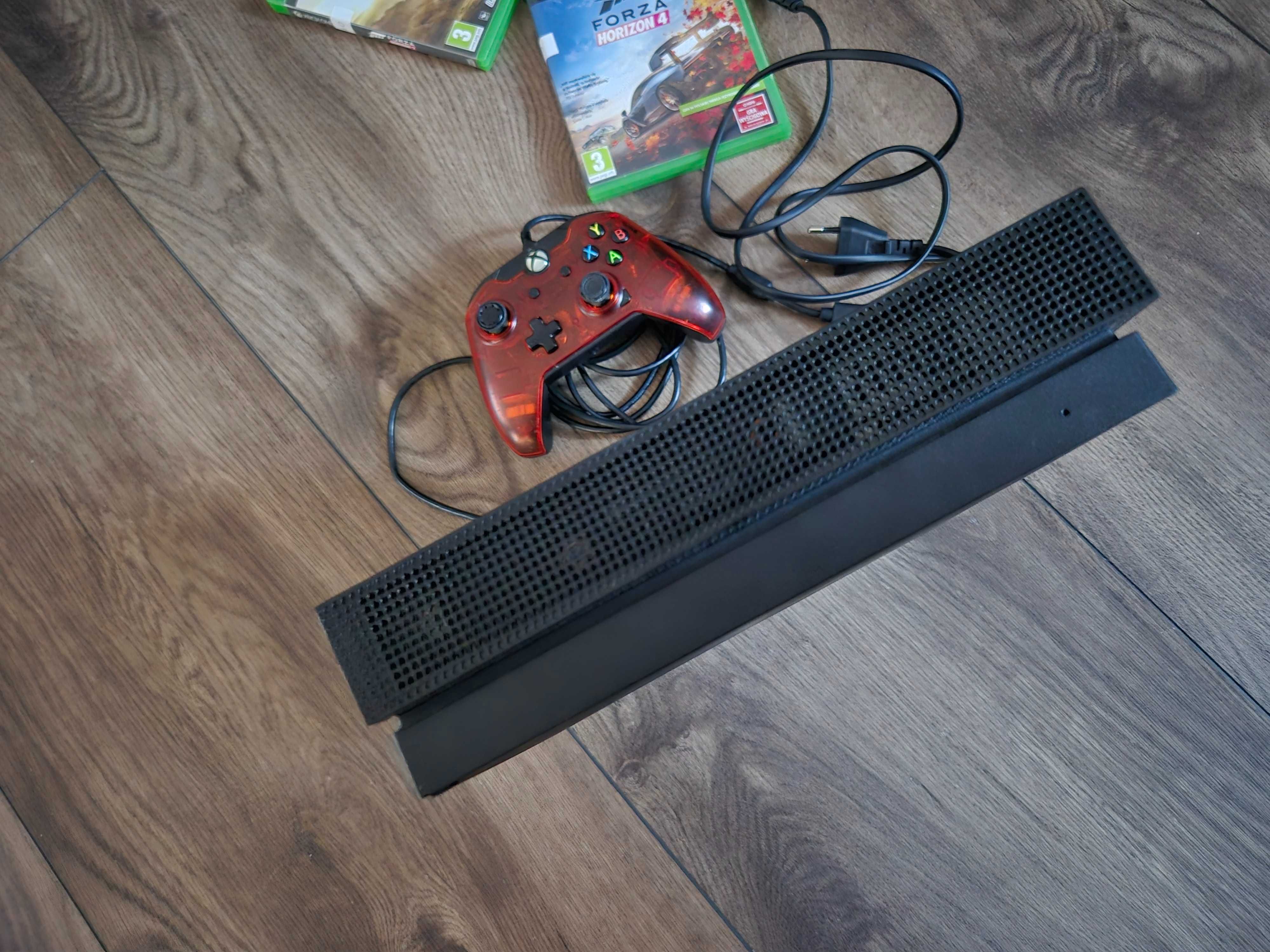 Oryginalna konsola XBOX ONE X 1TB gry zamiana zamienie okazja idealna