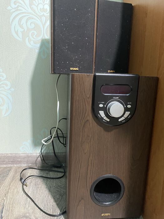 Сабвуфер Sven BTR2-10