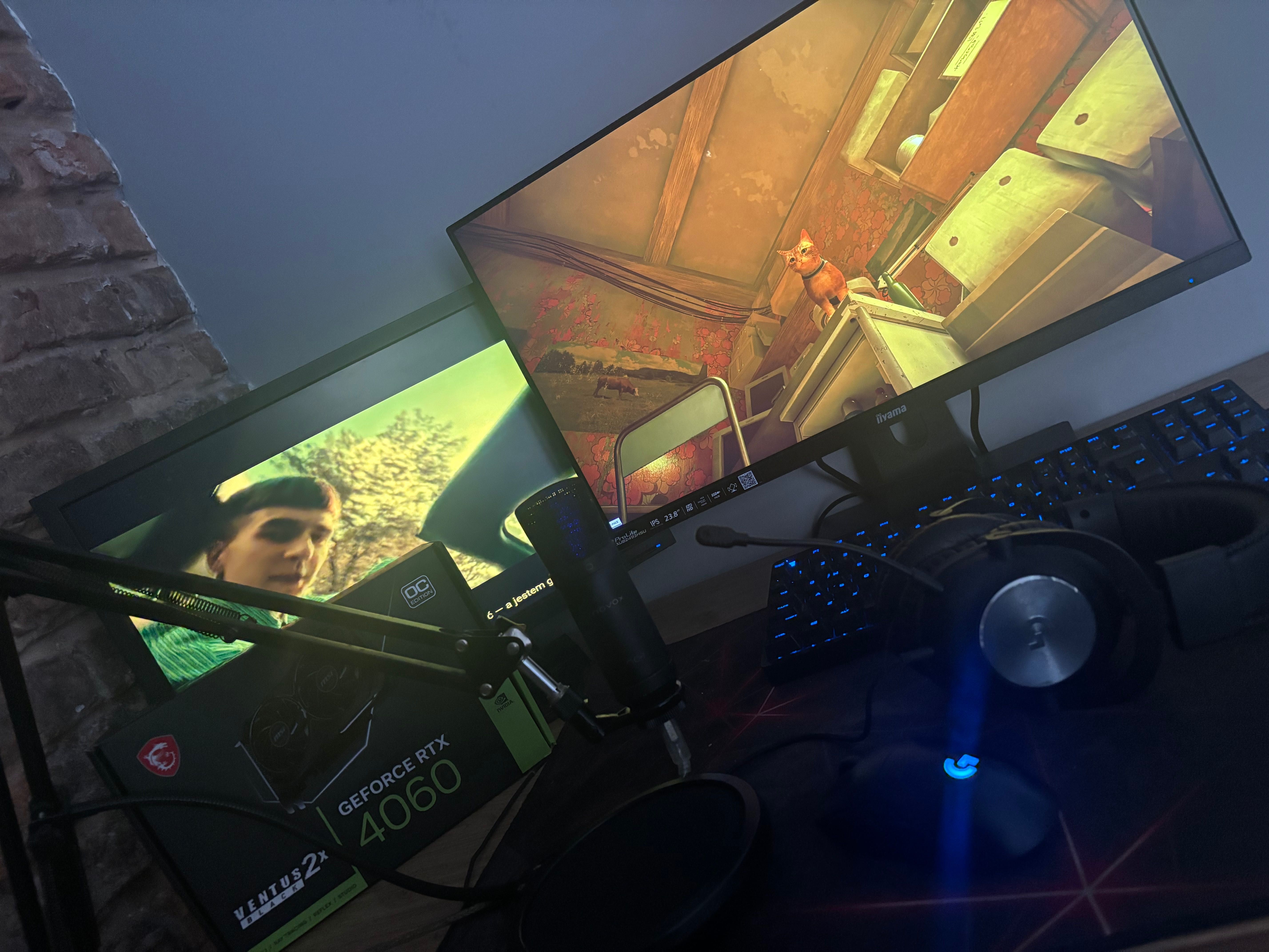Komputer i7-8700K + RTX 4060 + monitor + peryferia - Gdańsk