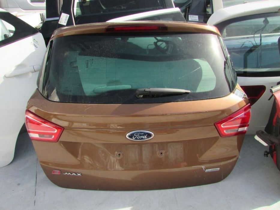 Tampa da Mala Ford B-Max do ano 2013