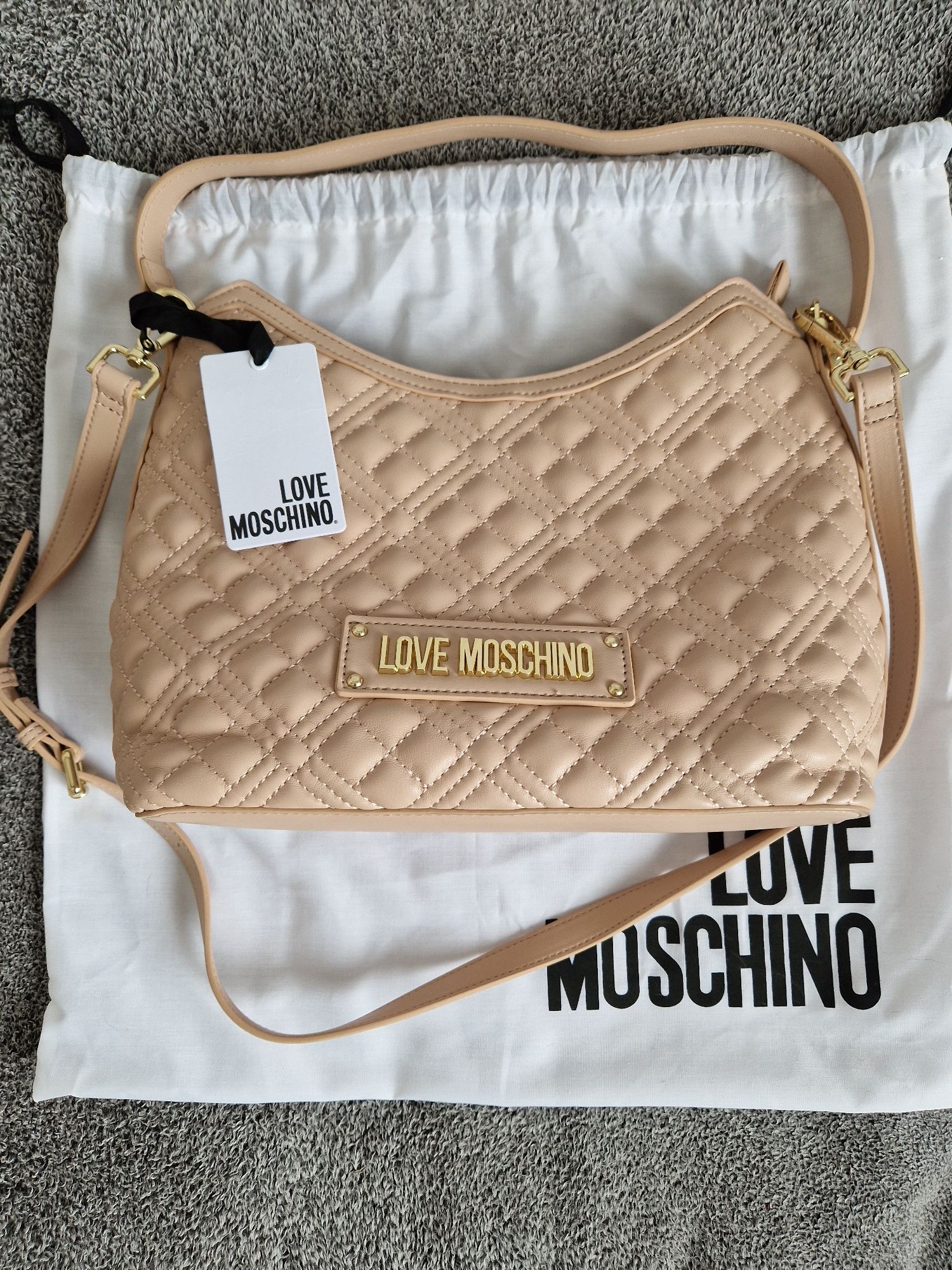 Nowa torba love moschino