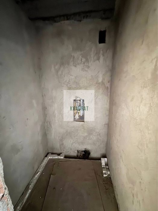 Продам велику 3-х кімнатну квартиру 105,5 м.кв. за 45500$