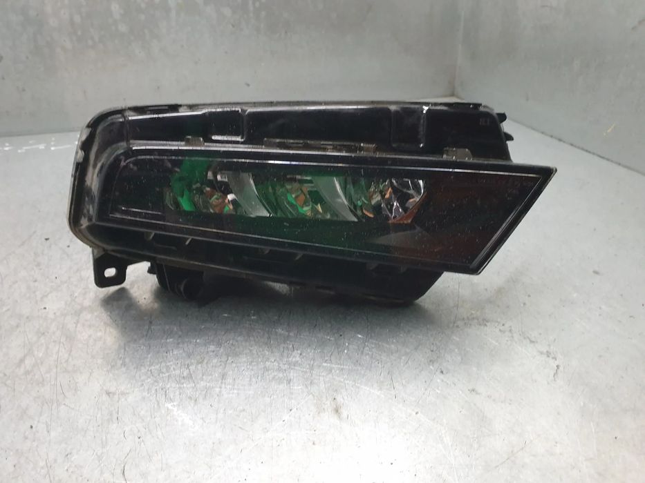Luz circulação diurna direita SEAT Leon ST (5F8)