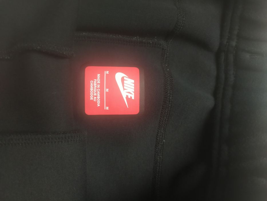 Spodenki Nike Tech Fleece