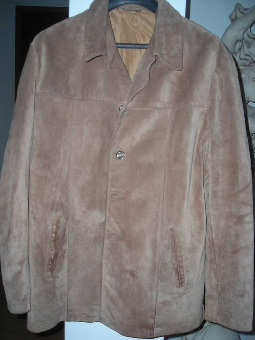 Casaco em pele genuína (marca Vinicius)