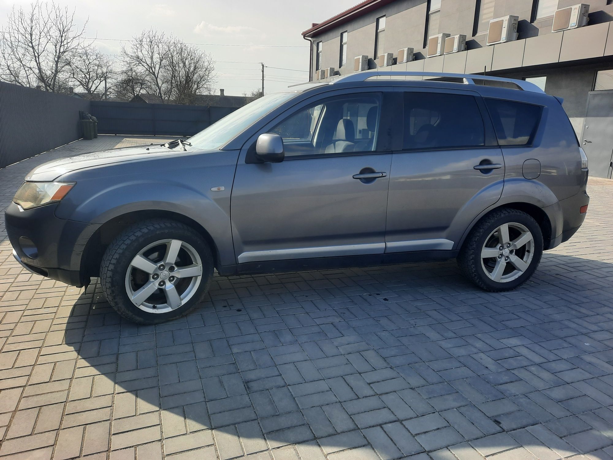 Продам Мітсубісі Оутлендер 2009 року 2.2 турбодизель 4×4