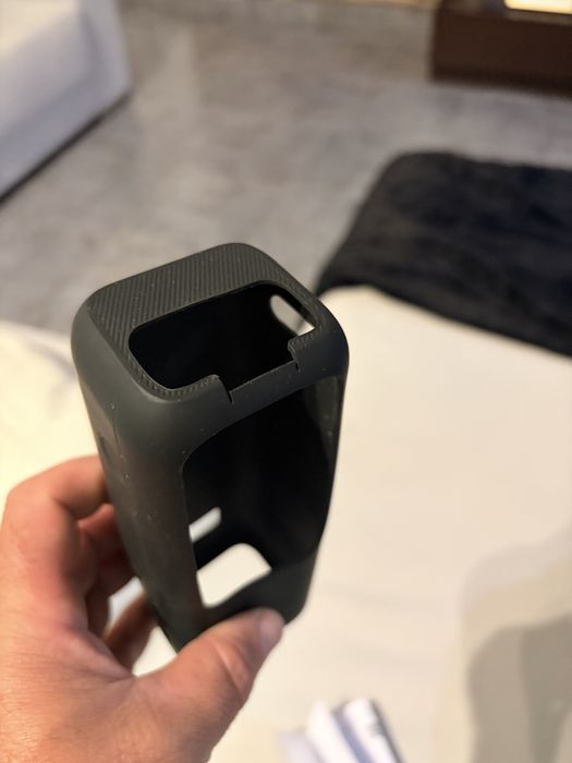 Capa de borracha preta para Power Bank 25k 165w