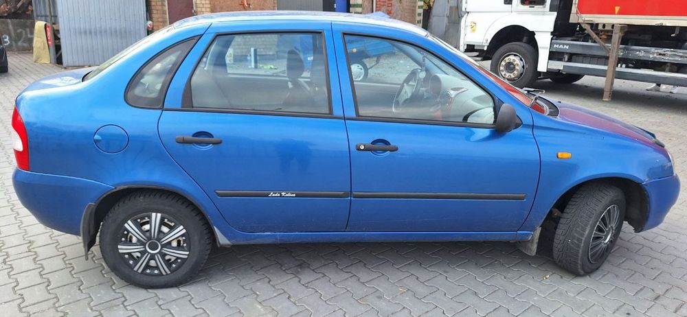 Продав власне авто єдиний власник з салону