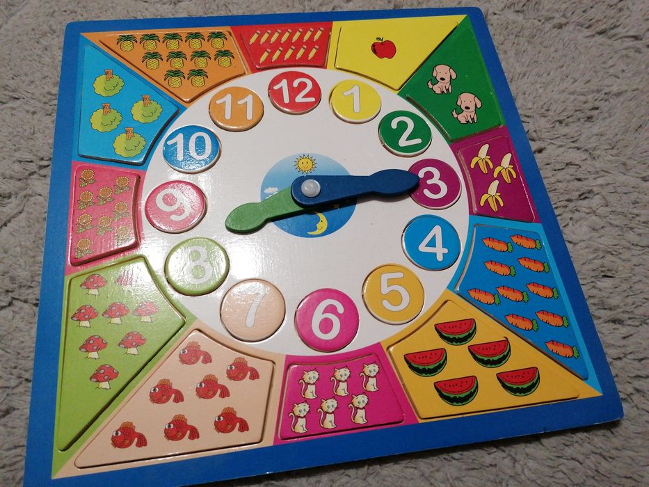 Tarcza edukacyjna z zegarem