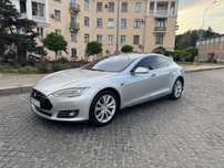 Tesla model s 85