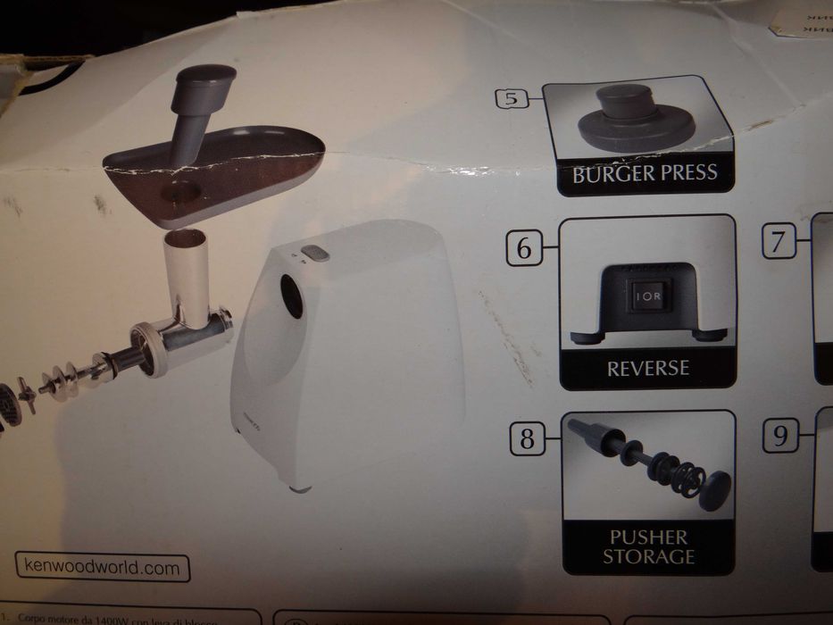 насадки  и толкатель к электромясорубке Kenwood MG35