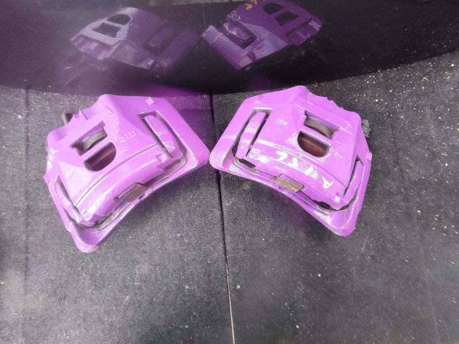 Супорта Ауді А4 б7 передні Ауді А4 В7 супорта