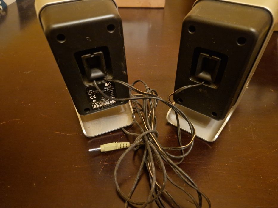 Colunas Logitech LS11 2.0