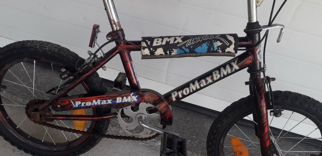 Trotinet hello kyty e bicicletas