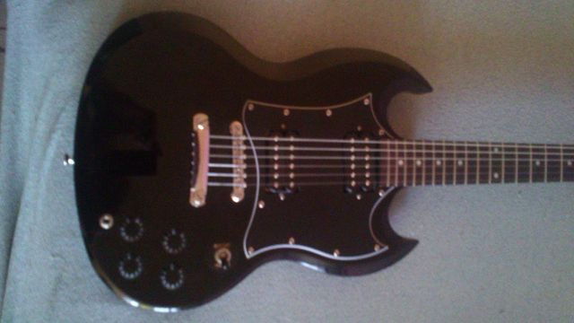 Gitara elektryczna EPIPHONE SG 310 EB nie special