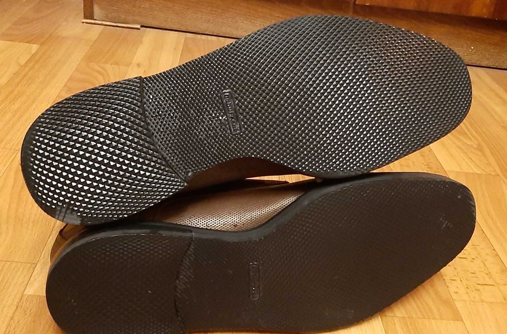 Продам черевики чоловічі фірми Strellson (Швейцарія). Розмір 42.