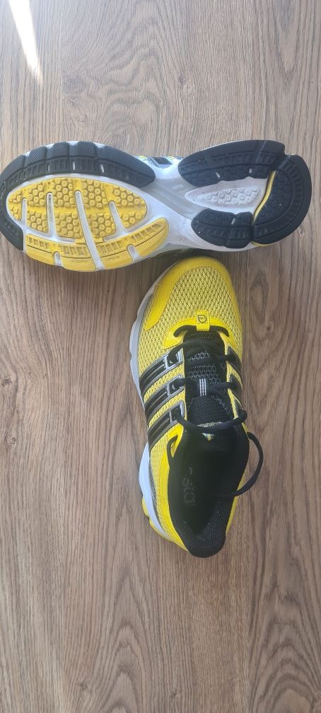 Buty męskie Adidas Questra Cushion M G64377, r 40 2/3