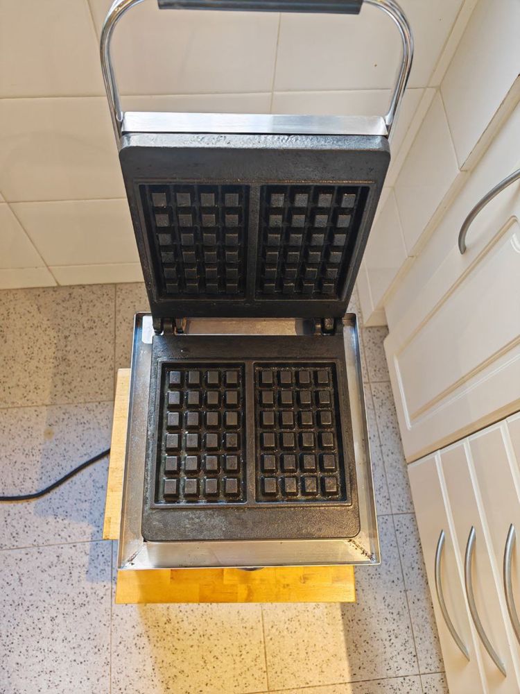 Máquina para fazer waffles/gofres