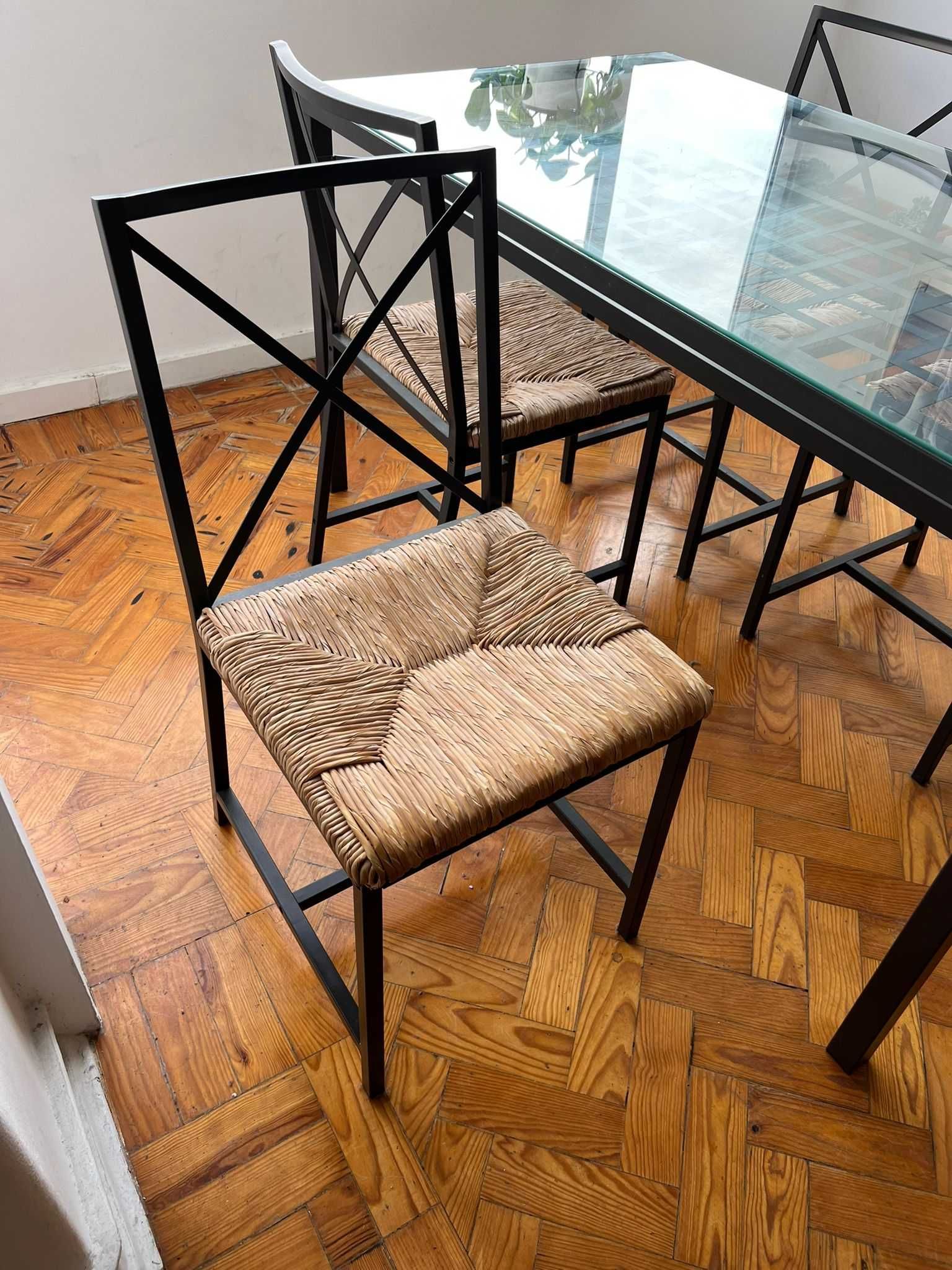 Table & 4 chairs